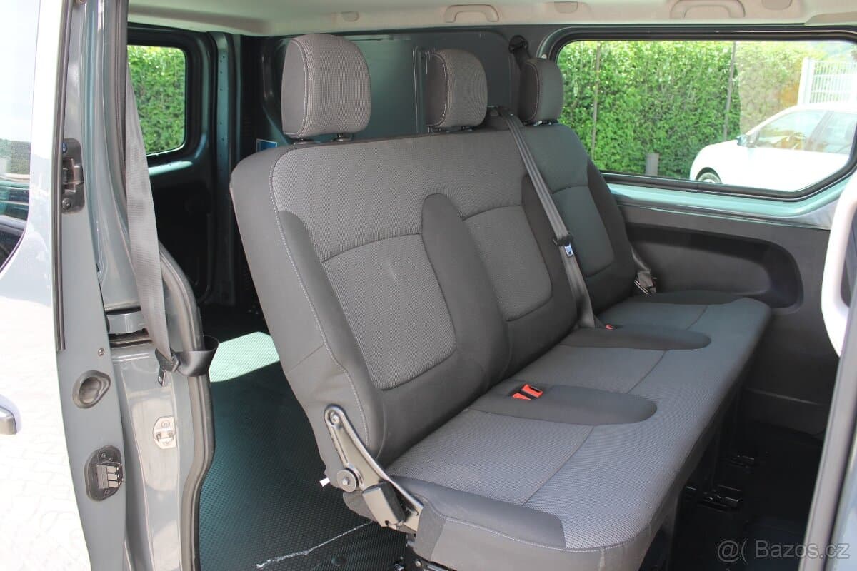 2021 Renault TRAFIC - 16