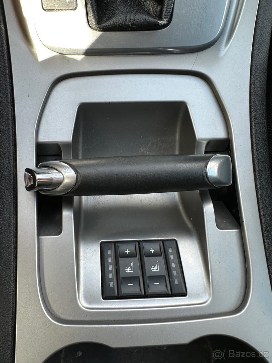 2011 Ford S-MAX - 16