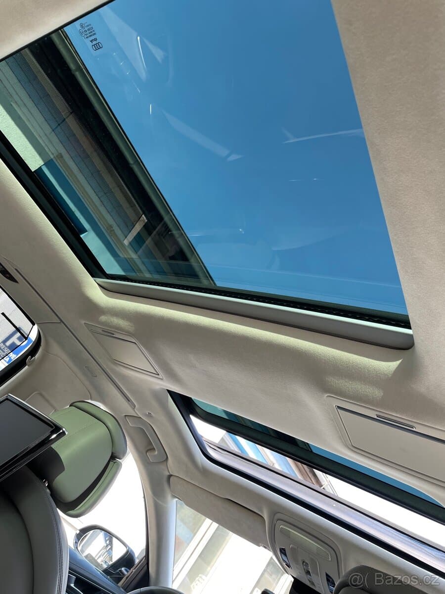 2015 Audi A8 - 16
