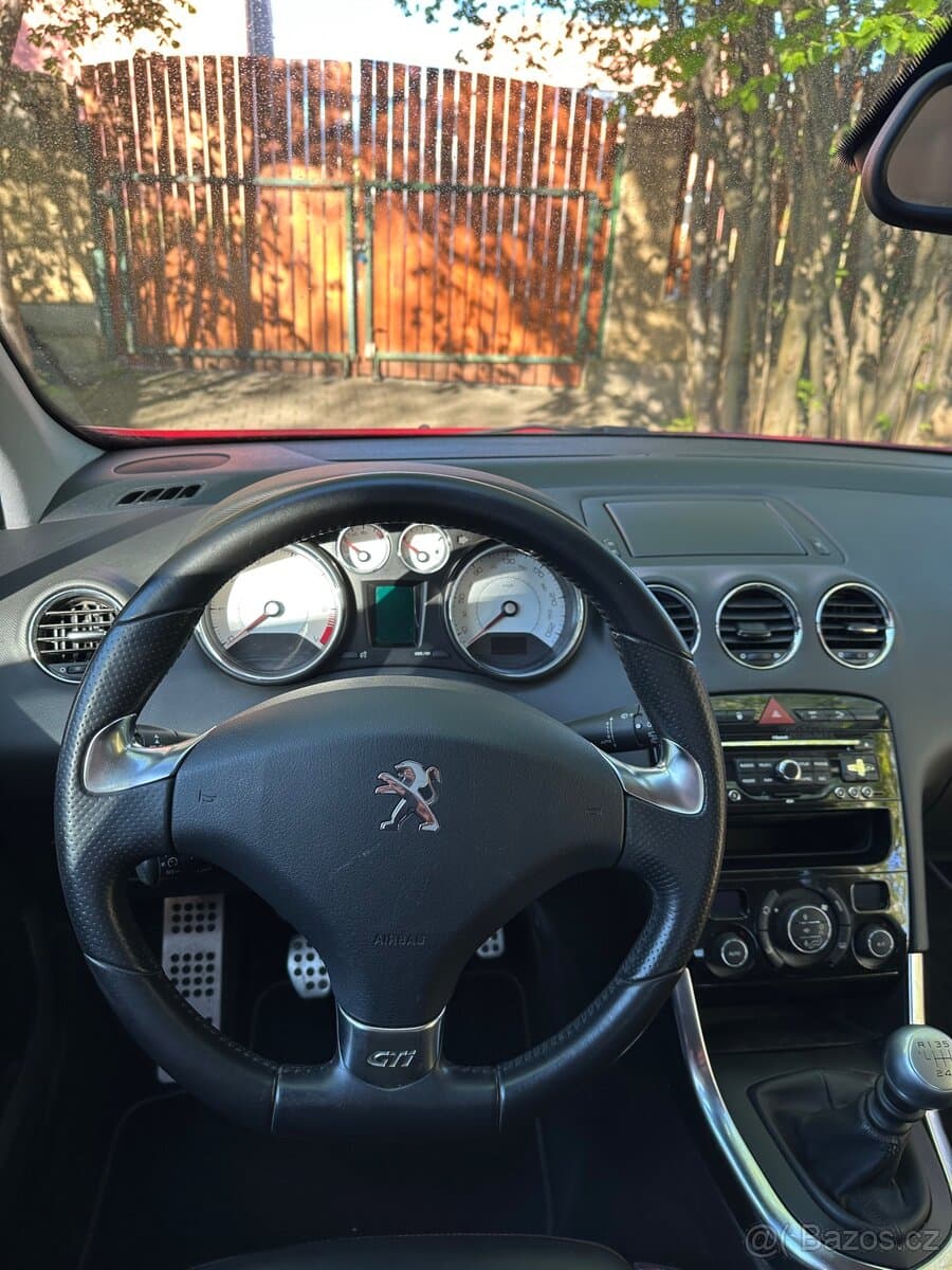 2011 Peugeot 308 - 16