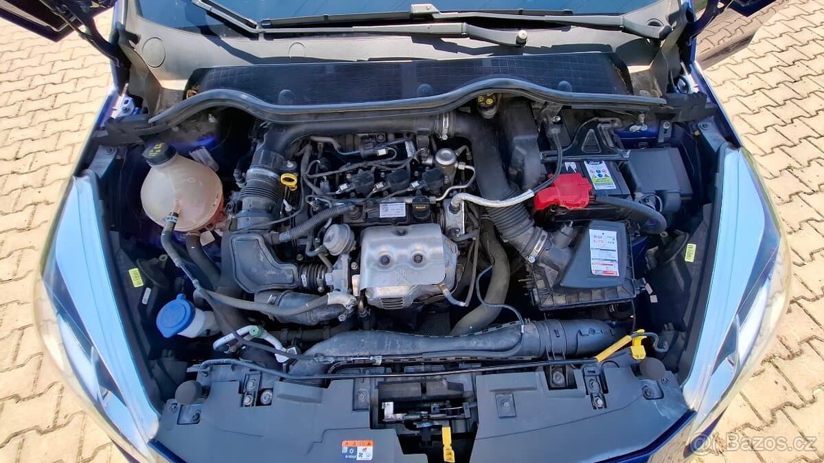 2018 Ford FIESTA - 16
