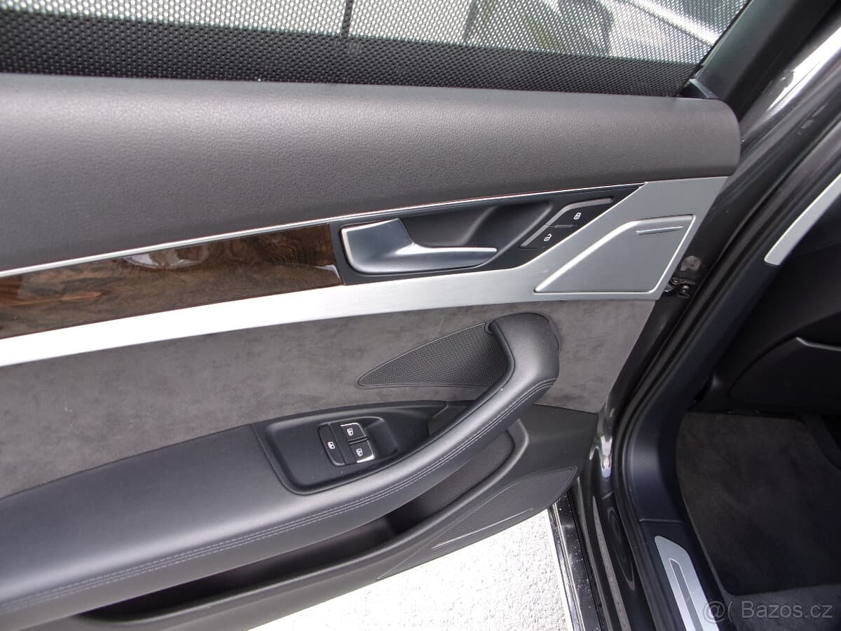 2012 Audi A8 - 16