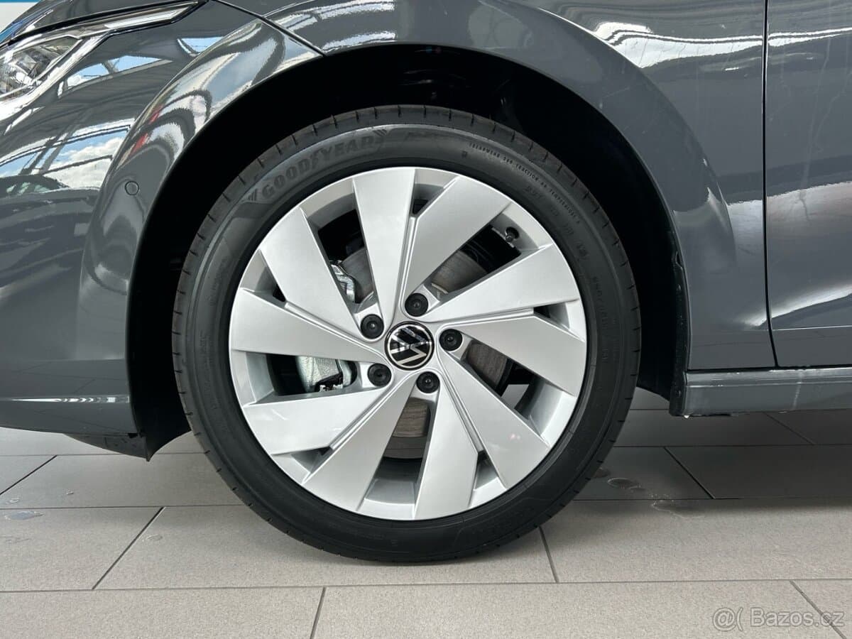 Volkswagen GOLF - 16