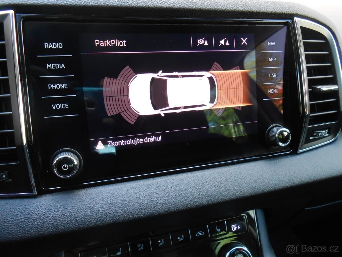 2020 Škoda KAROQ - 16