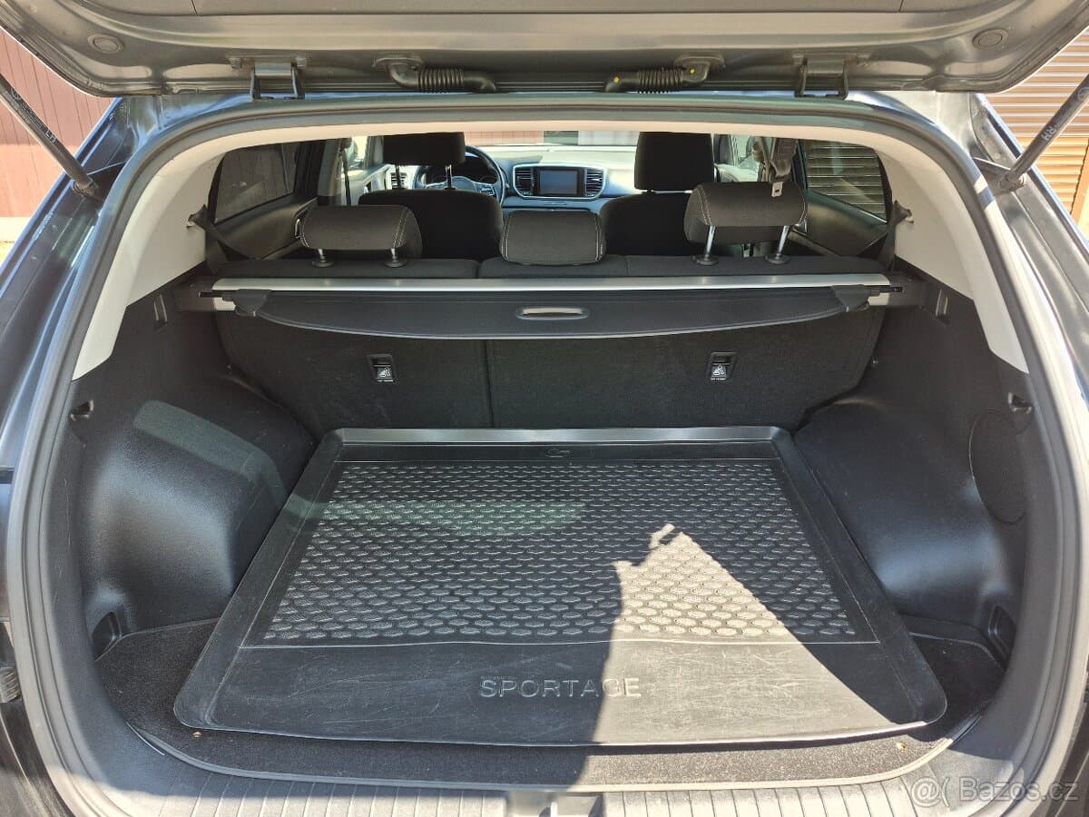 2019 Kia SPORTAGE - 16