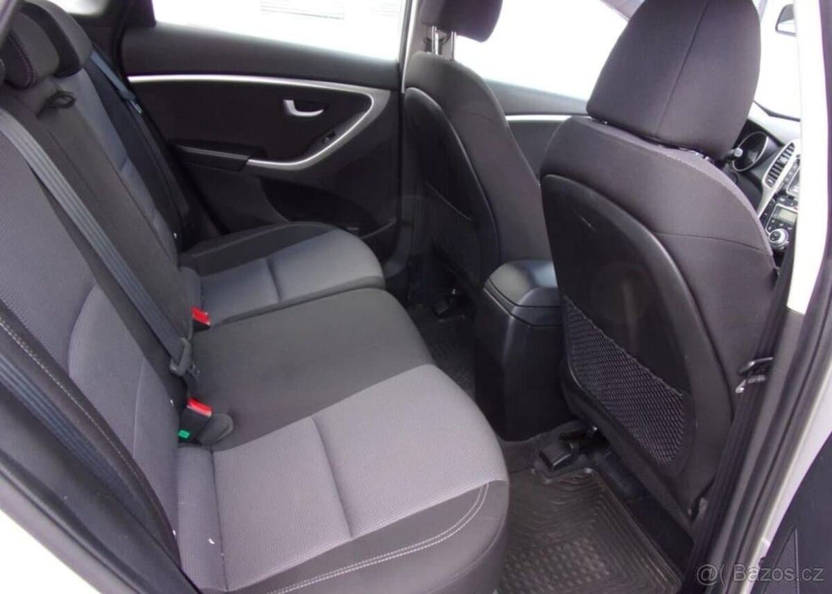 2017 Hyundai i30 - 16