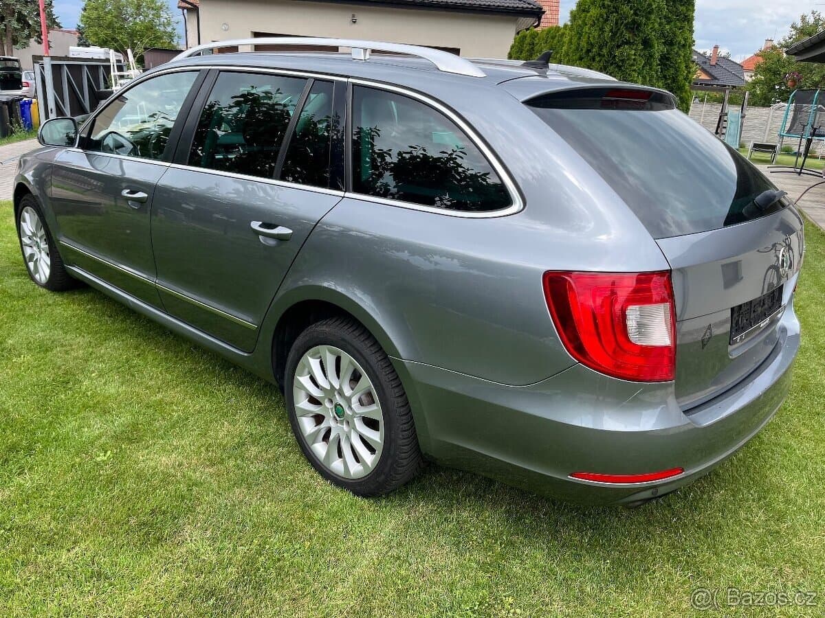 2012 Škoda SUPERB - 16