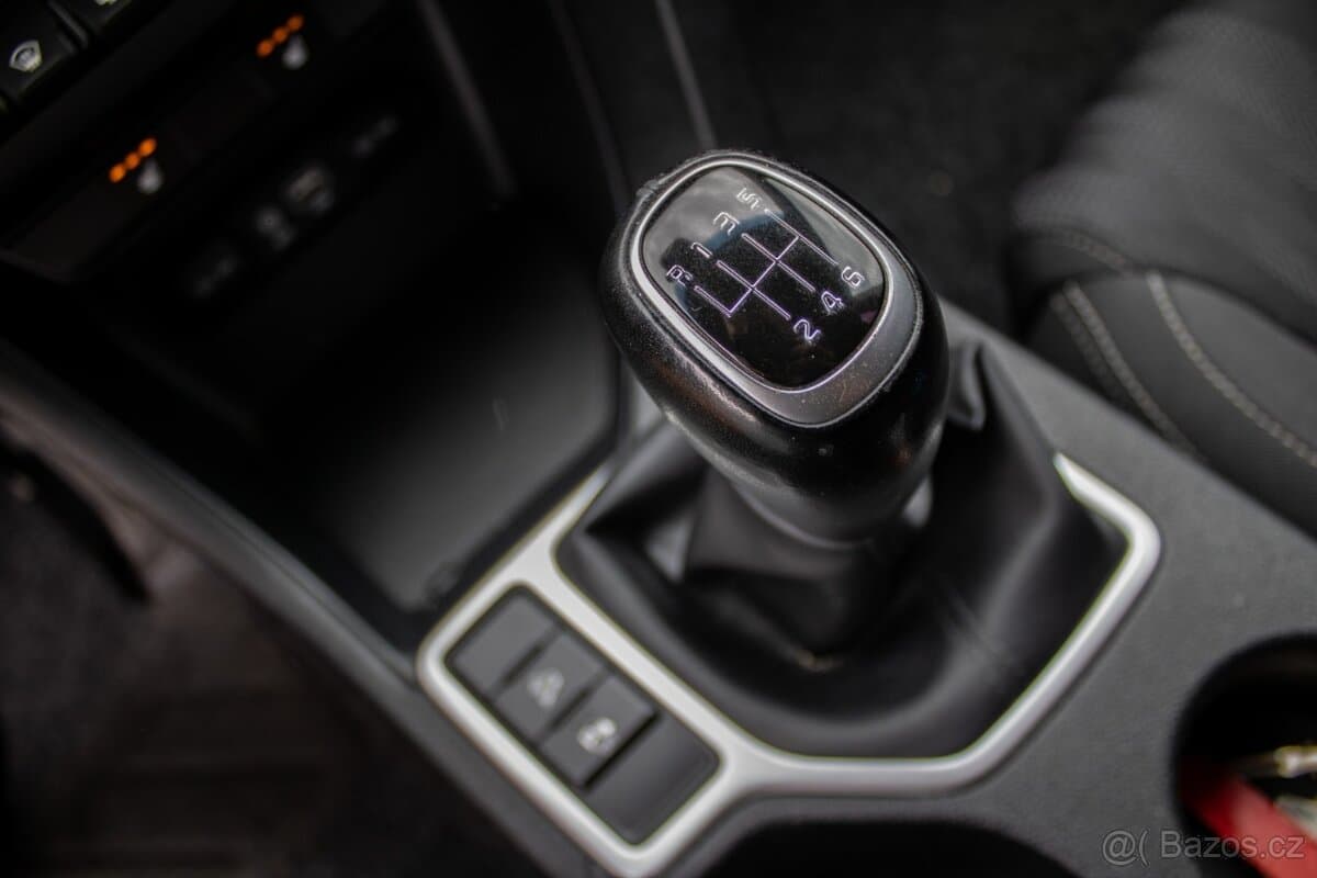 2018 Kia SPORTAGE - 16