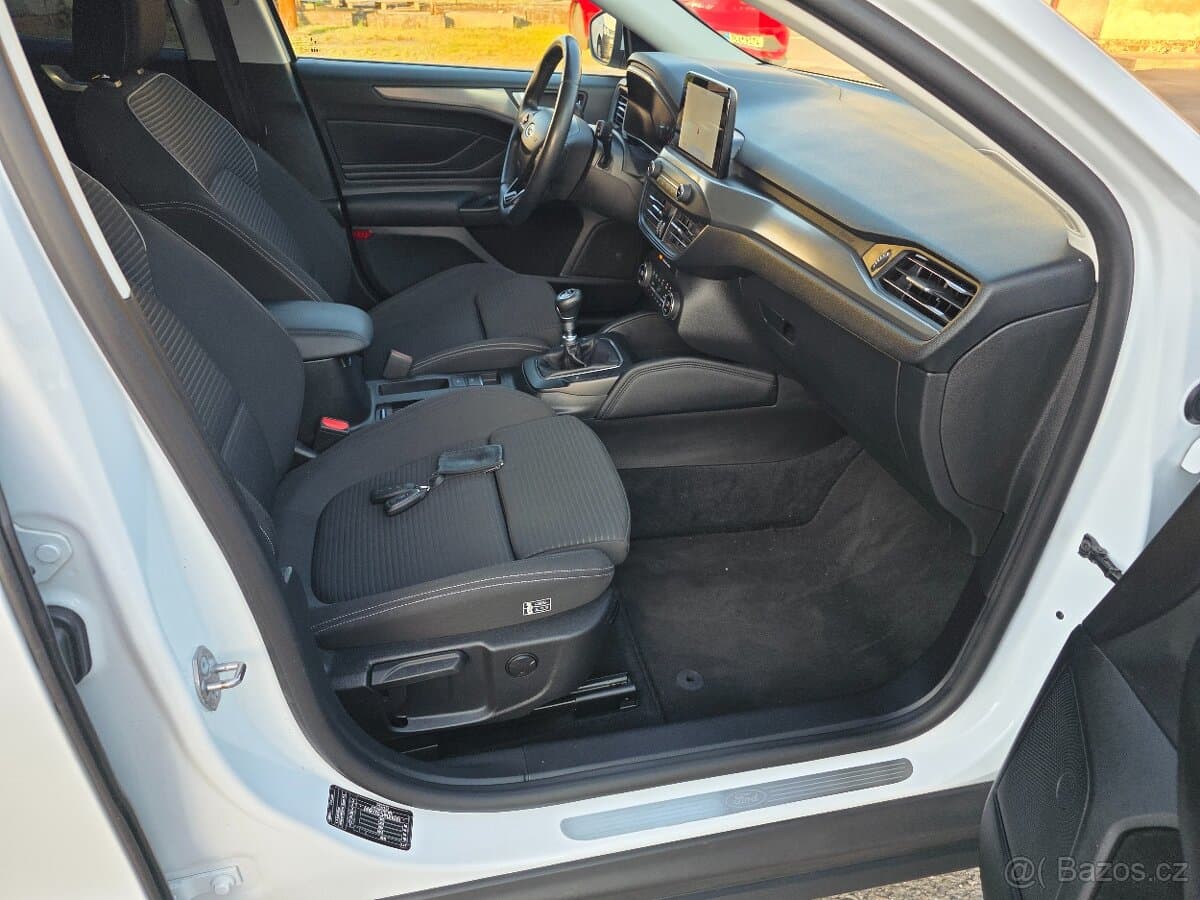 2020 Ford FOCUS - 16