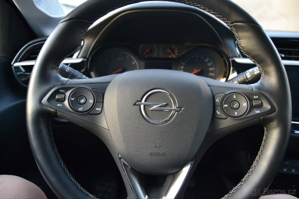 2020 Opel CORSA - 16