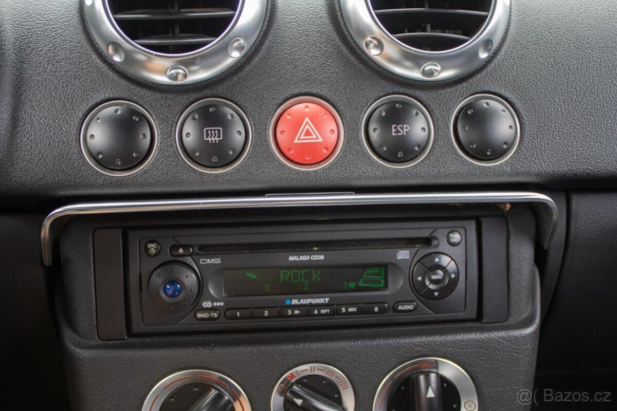 2002 Audi TT - 16