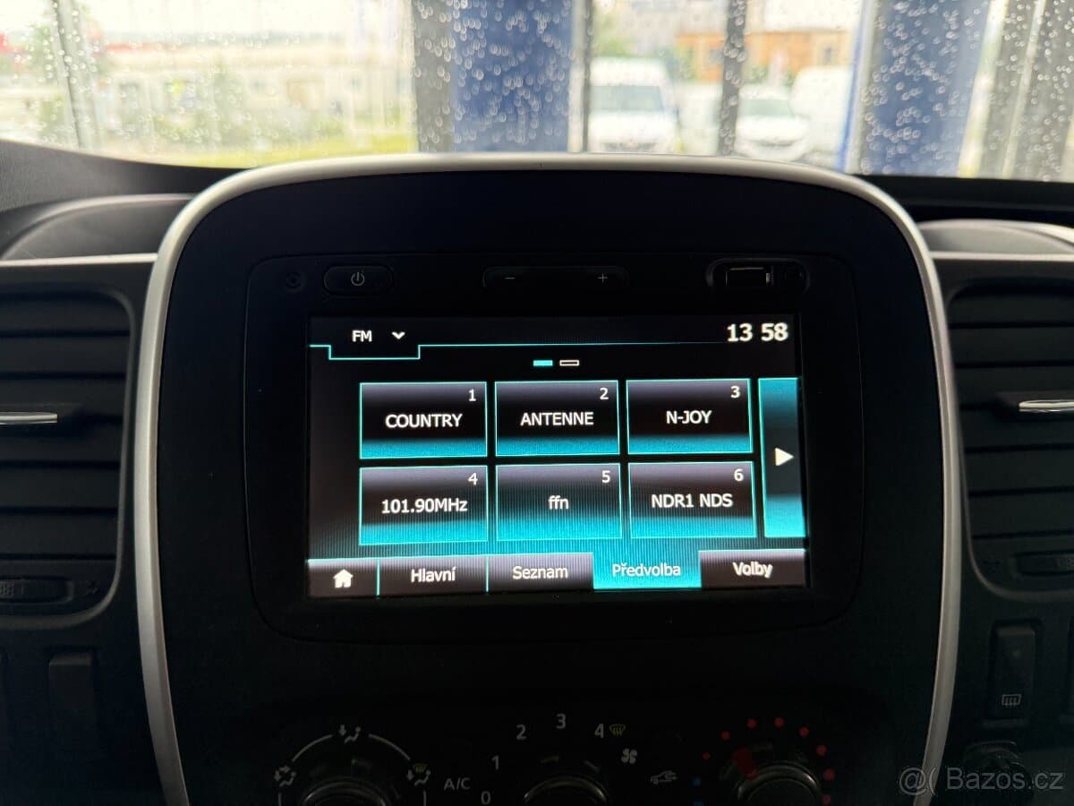 2019 Renault TRAFIC - 16