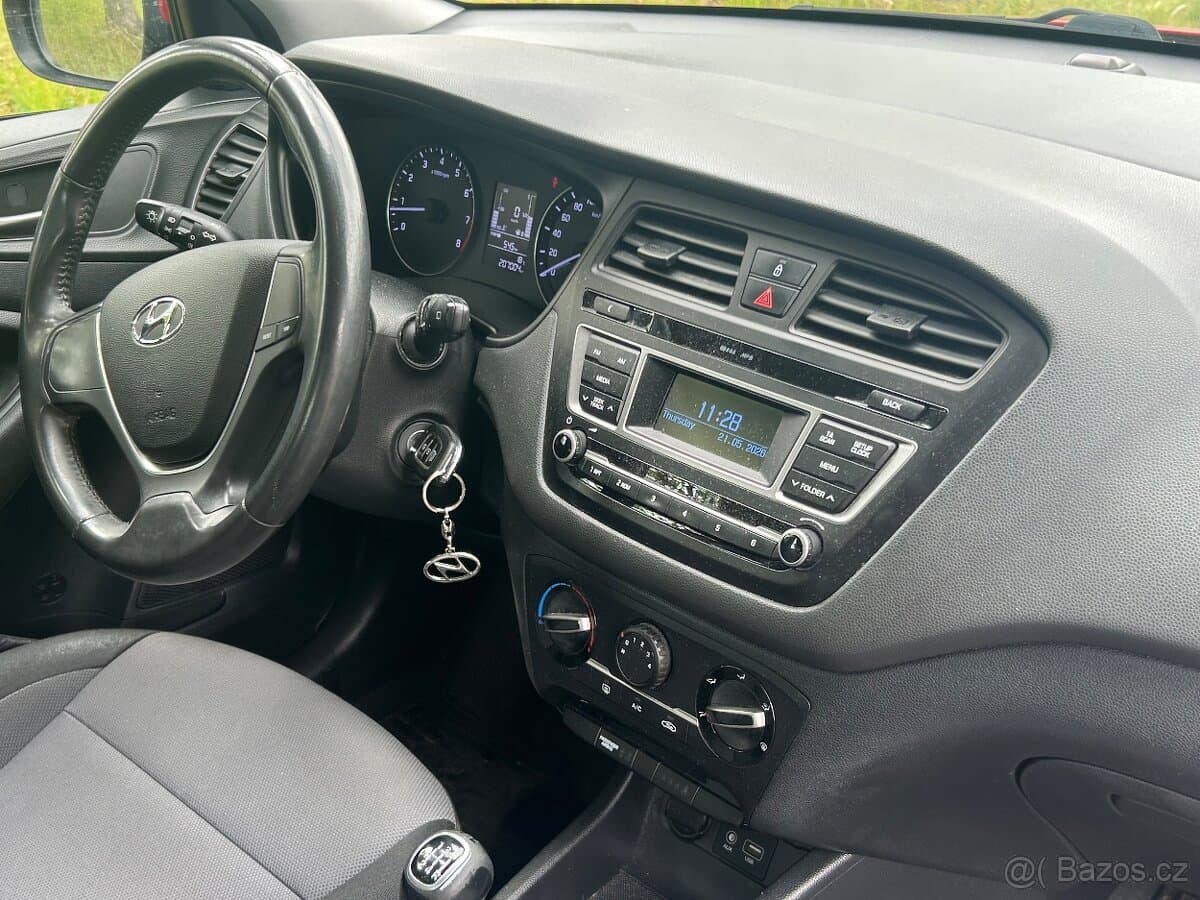 2018 Hyundai i20 - 16