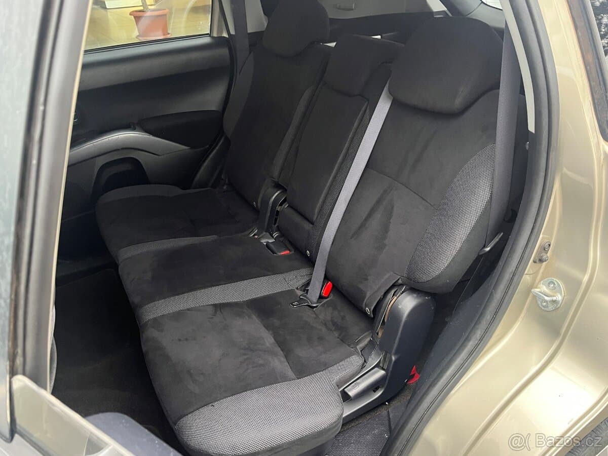 2008 Mitsubishi OUTLANDER - 16
