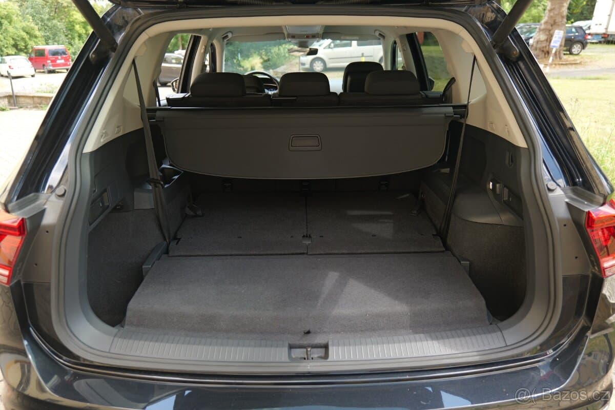 2018 Volkswagen TIGUAN - 16