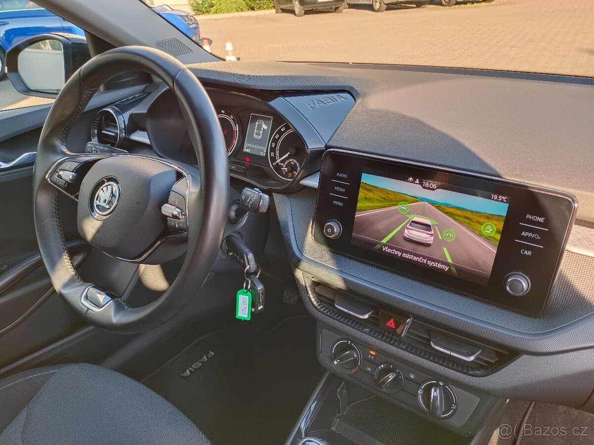 2022 Škoda FABIA - 16