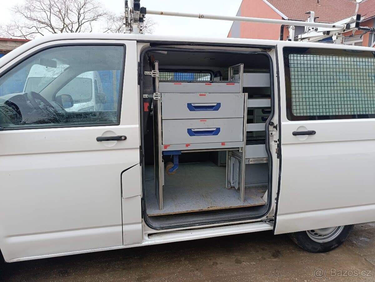 2010 Volkswagen TRANSPORTER - 16