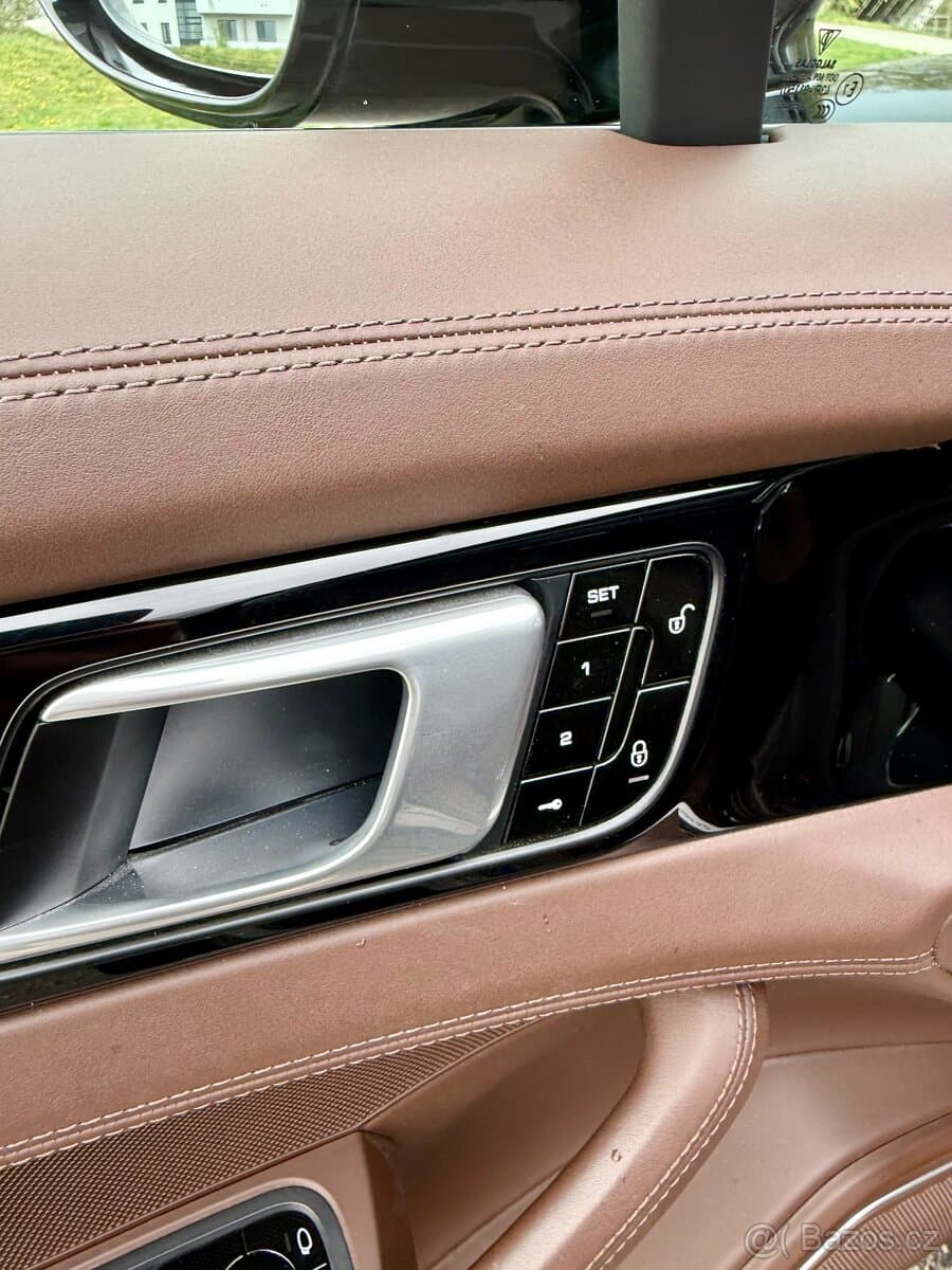 2018 Porsche PANAMERA - 16