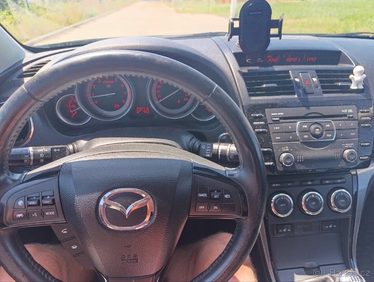 2010 Mazda 6 - 16