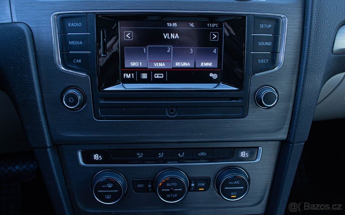 2013 Volkswagen GOLF - 16