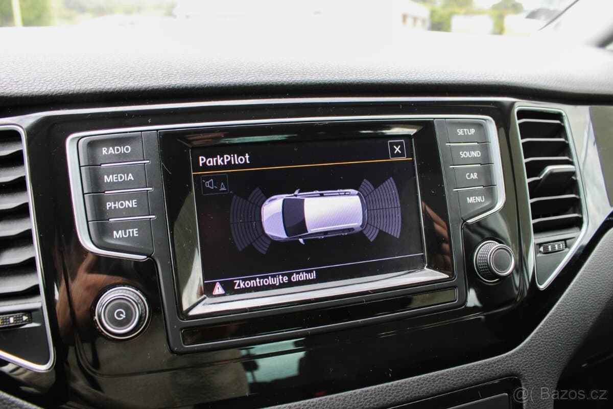 2014 Volkswagen GOLF - 16