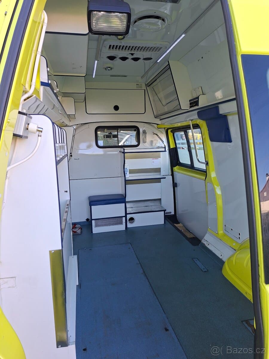 2010 Volkswagen TRANSPORTER - 16