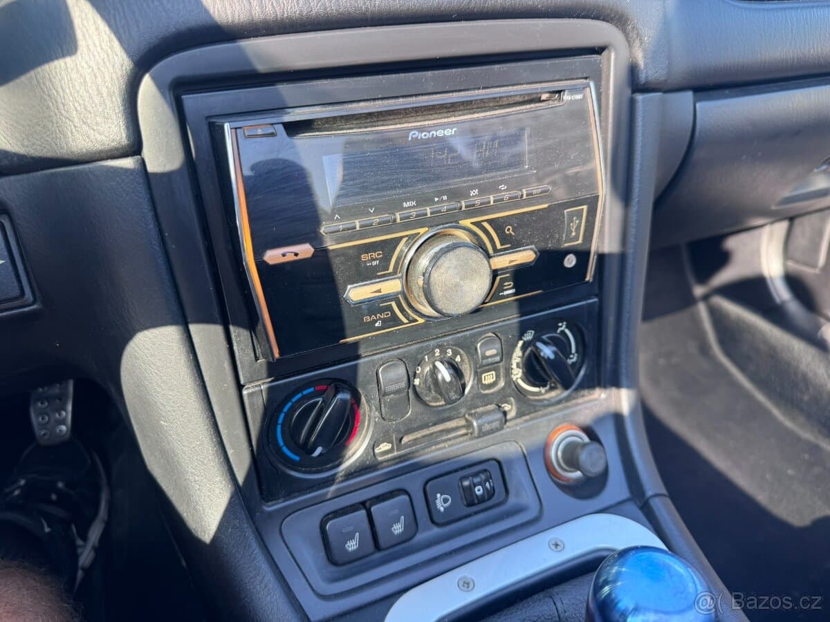 2000 Mazda 5 - 16