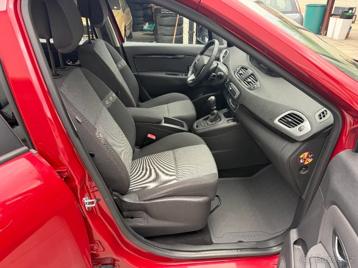 2012 Renault SCENIC - 16