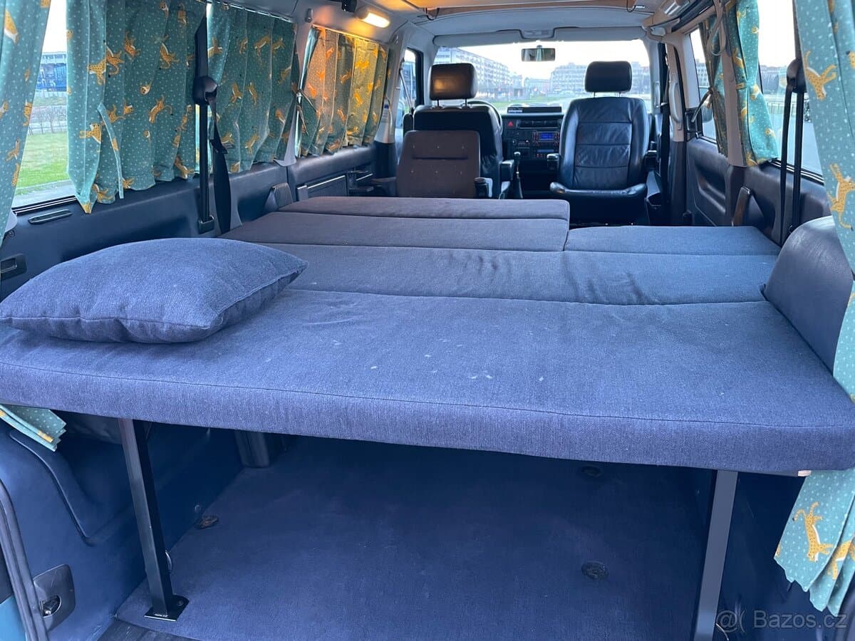 1999 Volkswagen CARAVELLE - 16