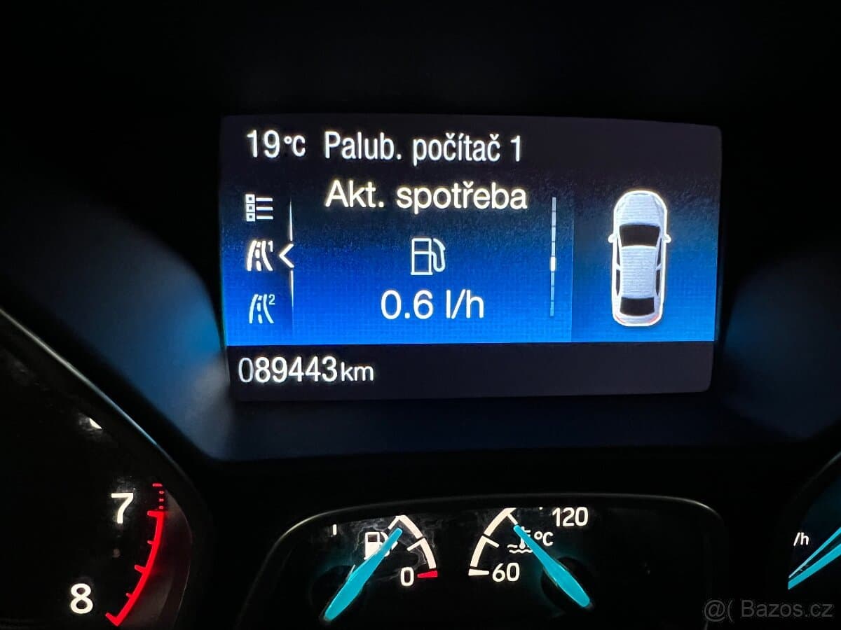 2015 Ford C-MAX - 16