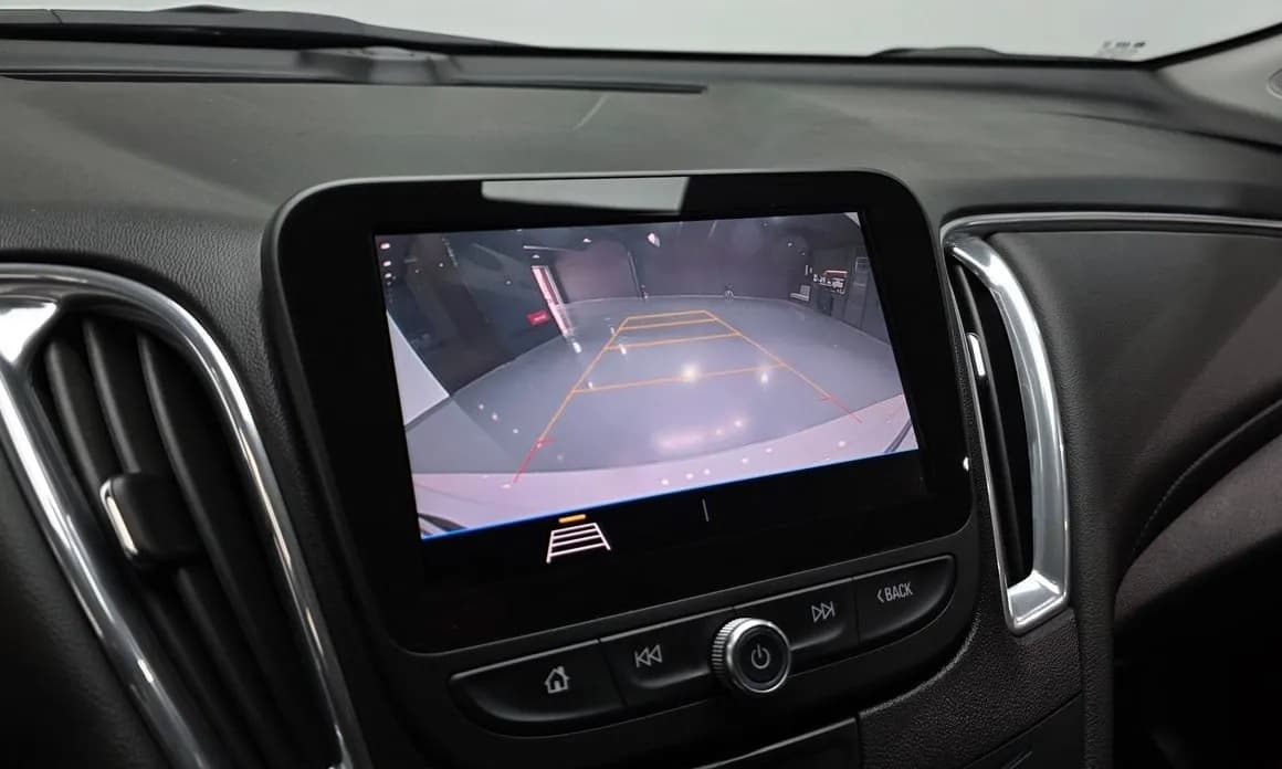 2019 Chevrolet MALIBU - 16
