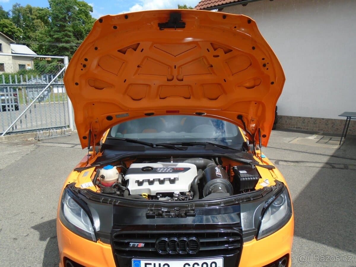 2008 Audi TT - 16