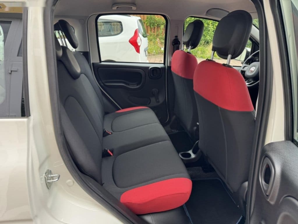 2017 Fiat PANDA - 16