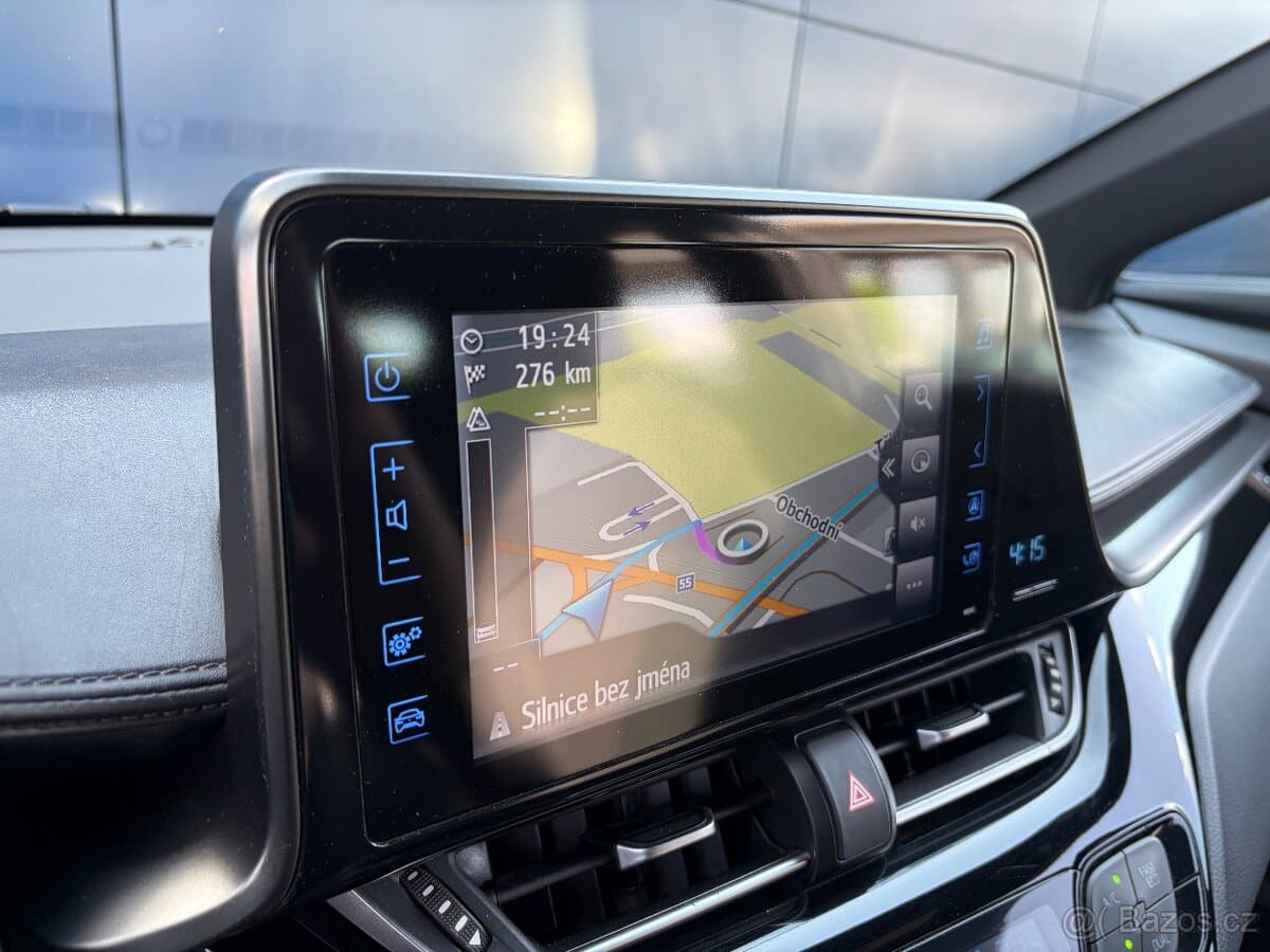2018 Toyota C-HR - 16