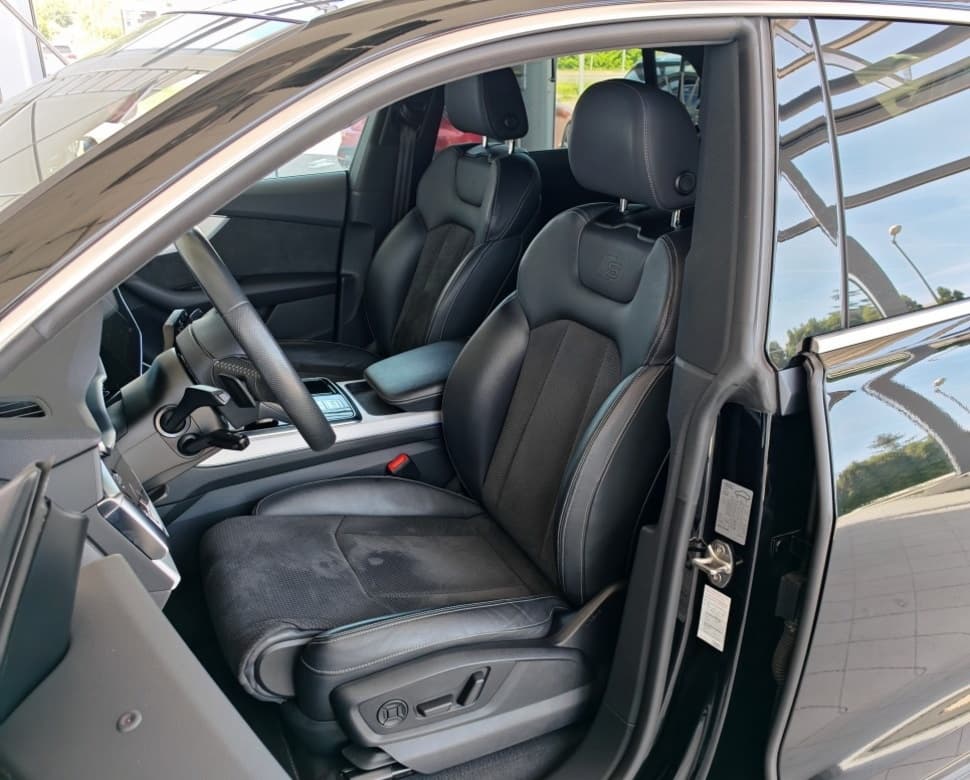 2020 Audi Q8 - 16