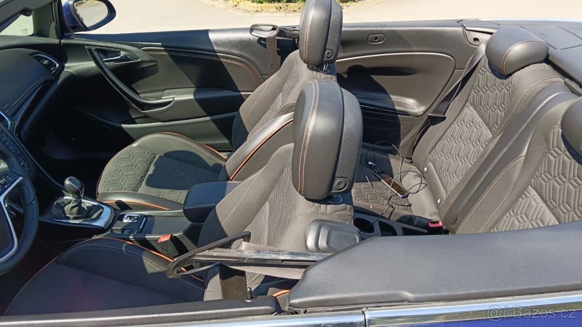2013 Opel CASCADA - 16