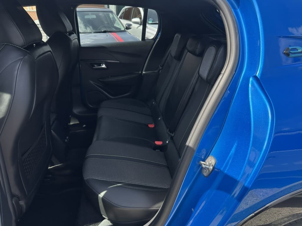 2021 Peugeot 208 - 16