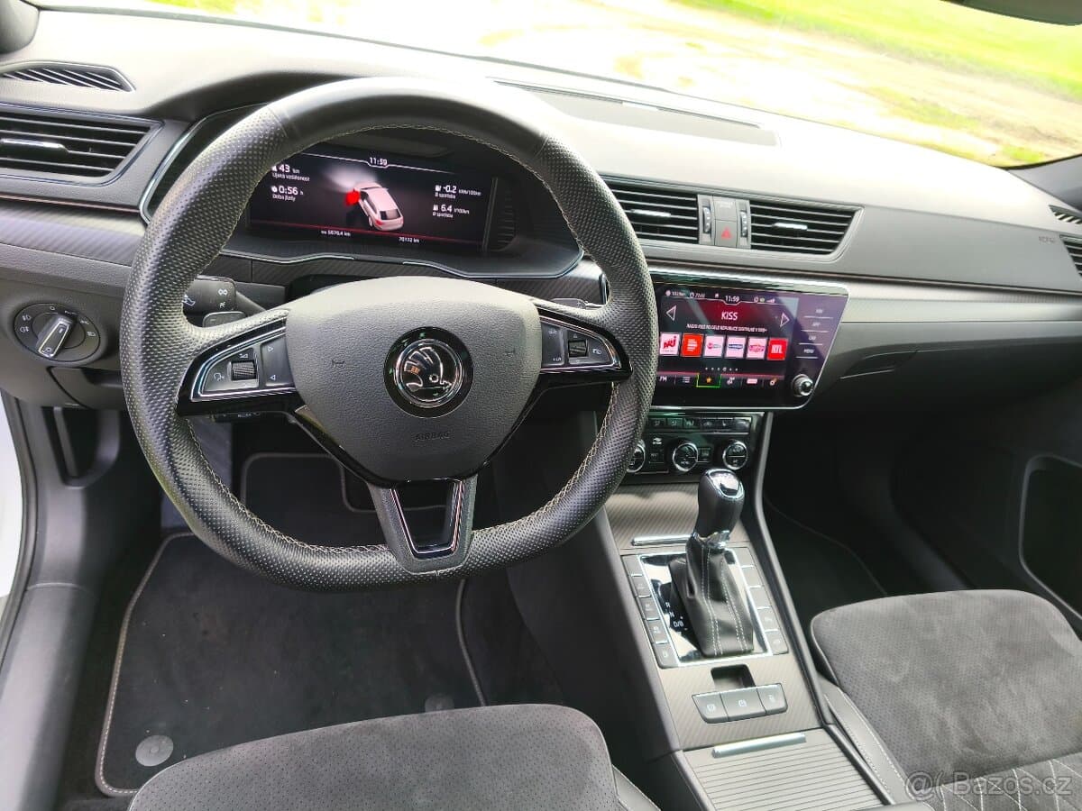 2020 Škoda SUPERB - 16