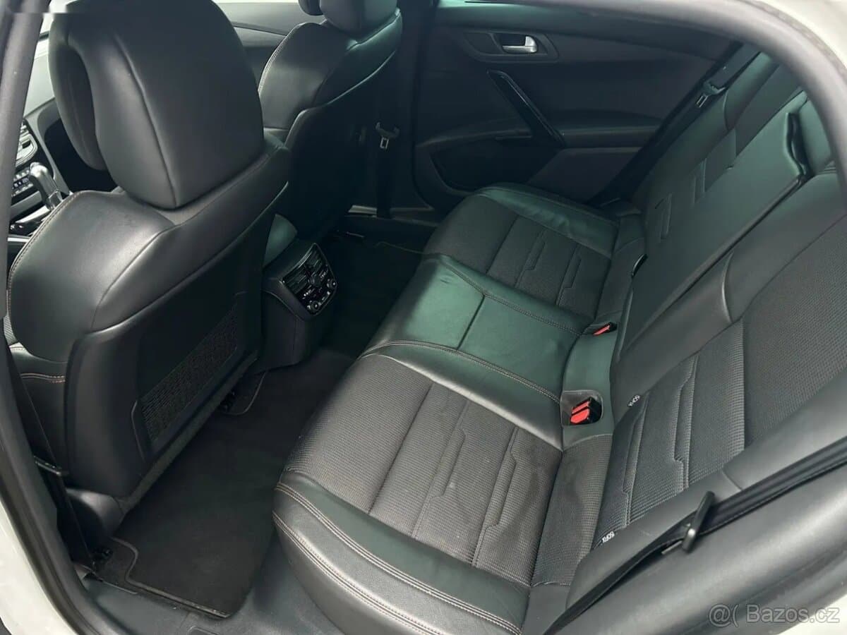 2015 Peugeot 508 - 16