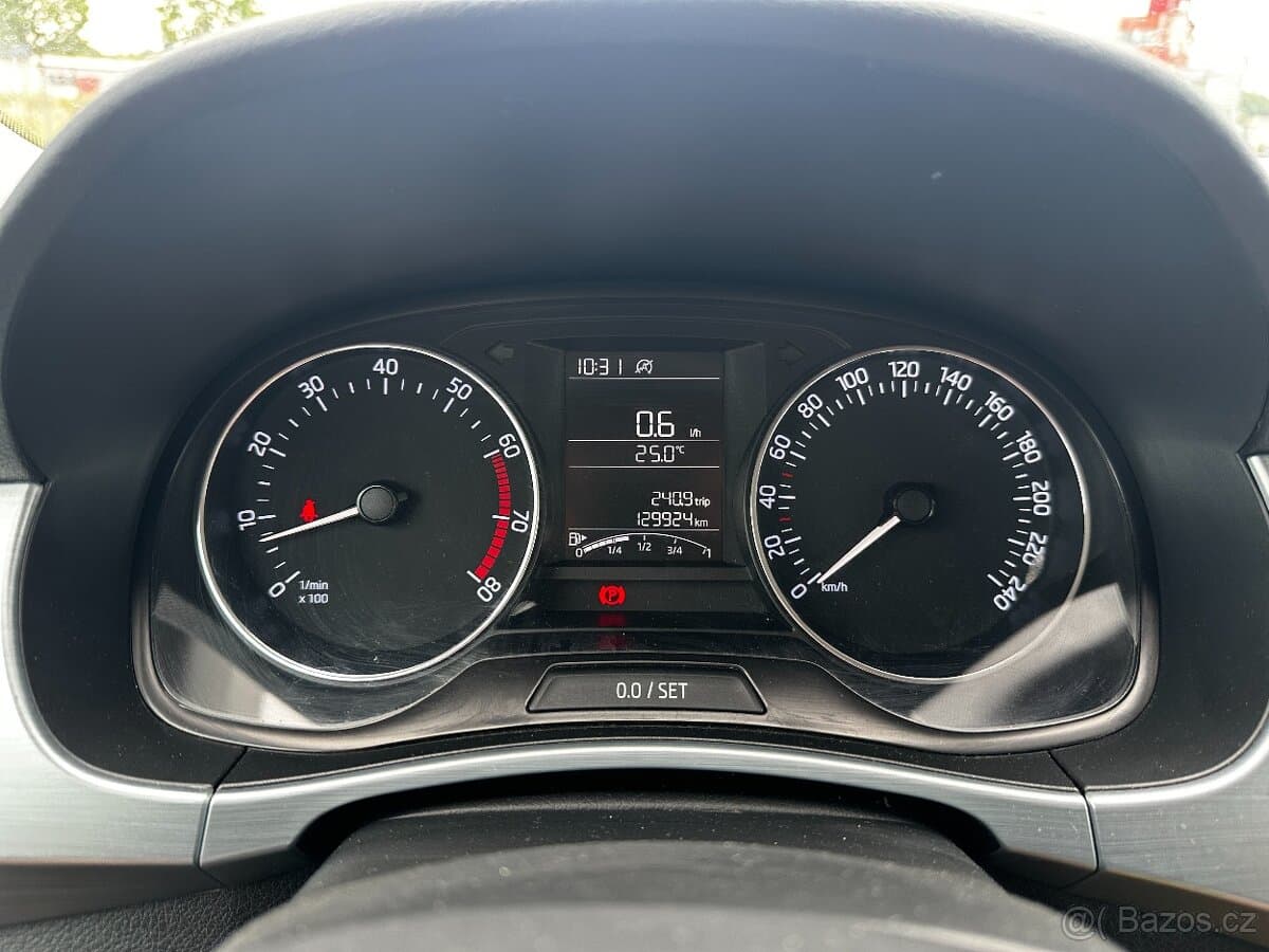 2015 Škoda FABIA - 16