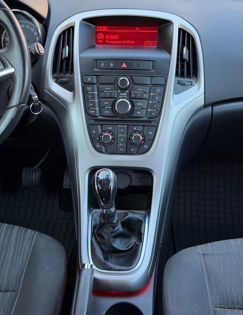 2010 Opel ASTRA - 16