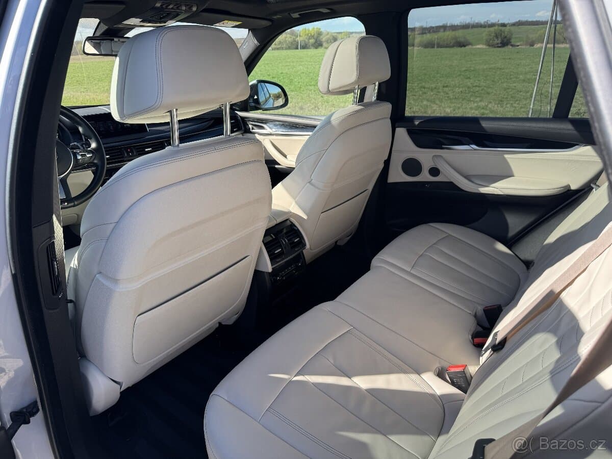 2017 BMW X5 - 16