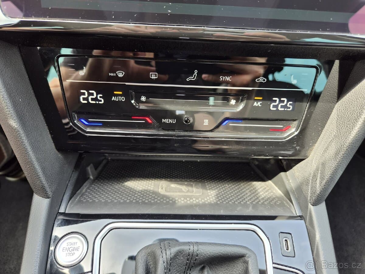 2020 Volkswagen PASSAT - 16