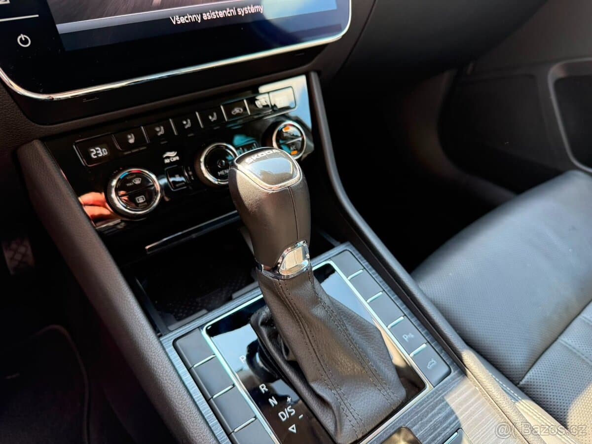 2023 Škoda SUPERB - 16