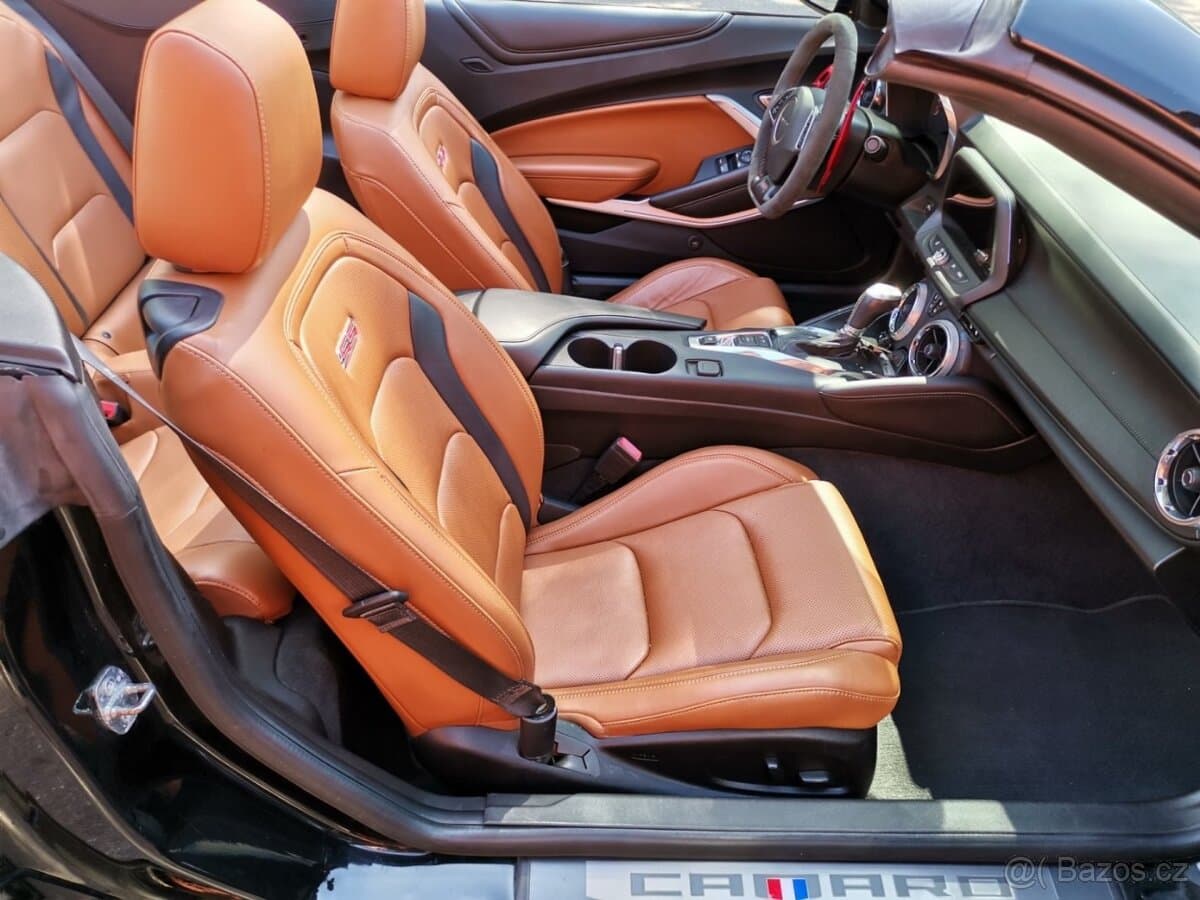 2019 Chevrolet CAMARO - 16