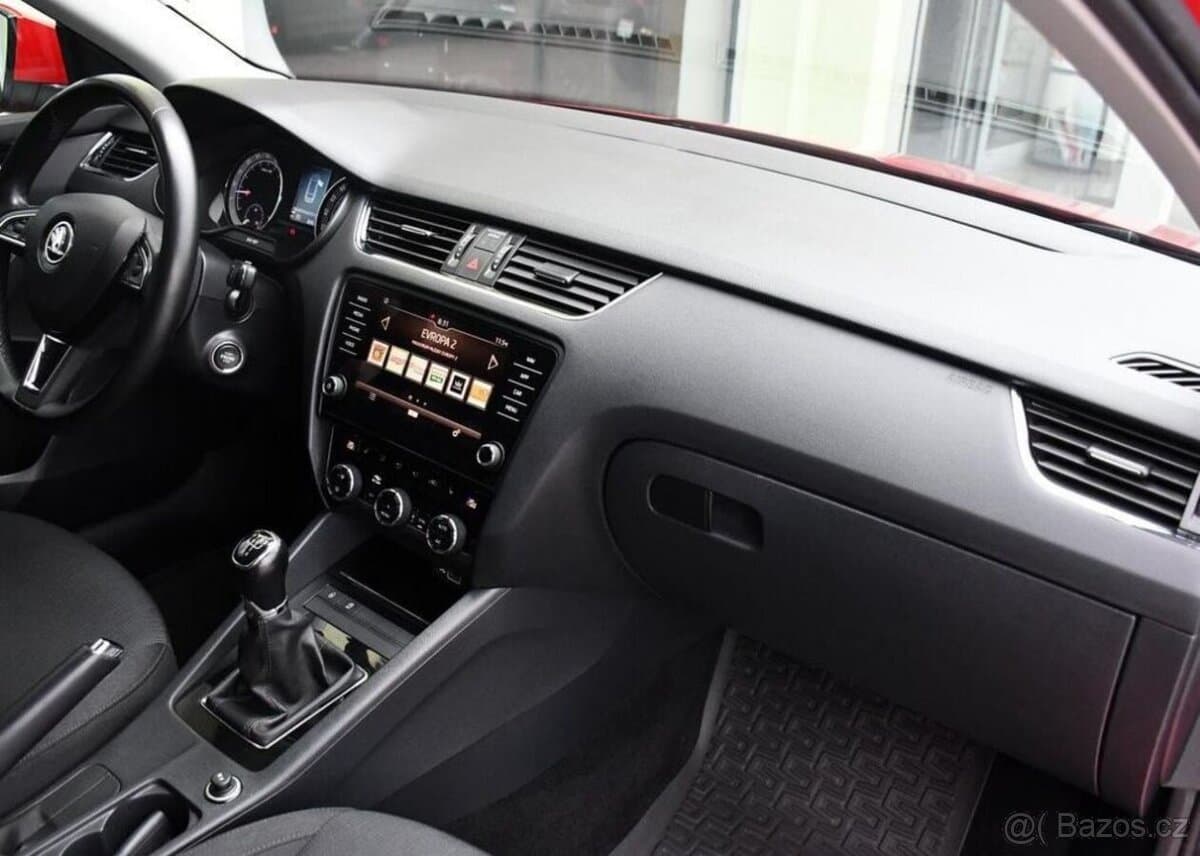 2018 Škoda OCTAVIA - 16