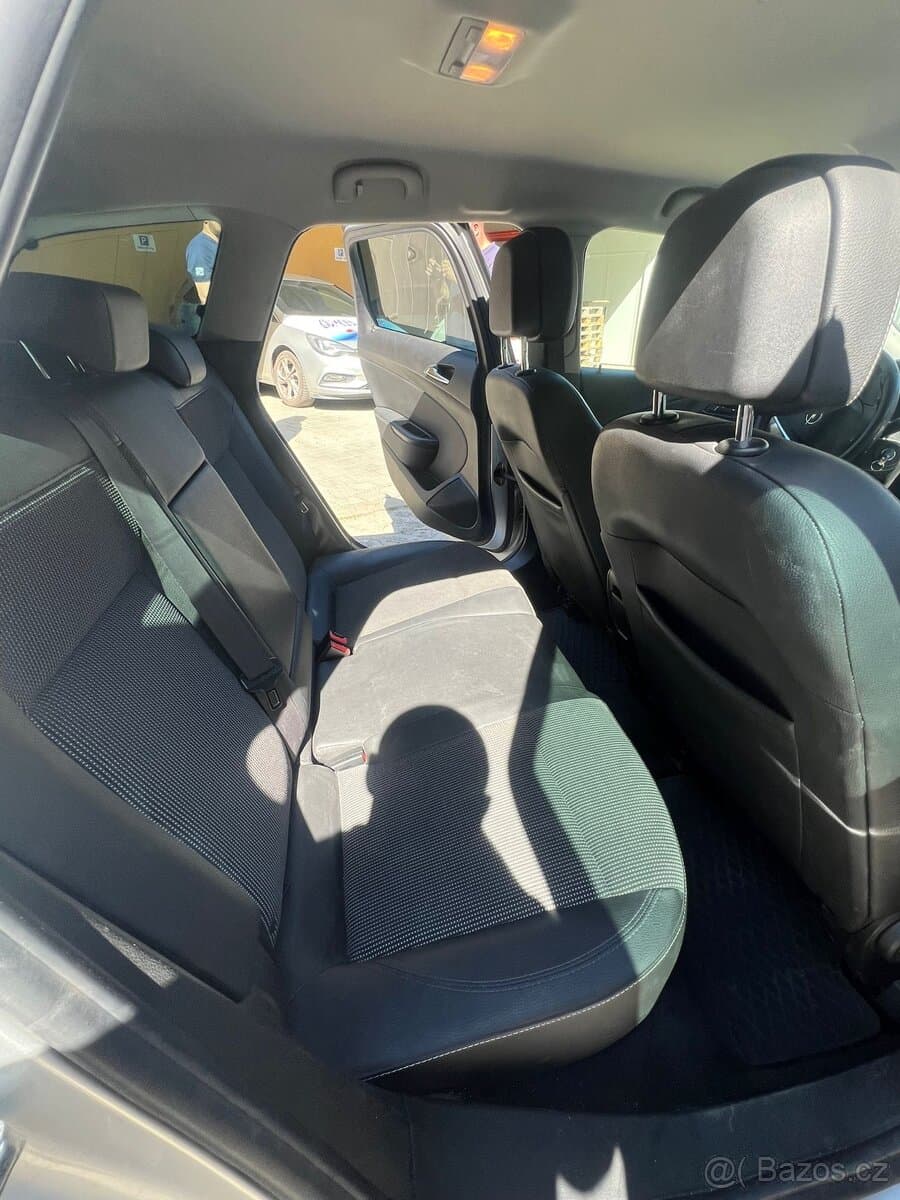2015 Opel ASTRA - 16