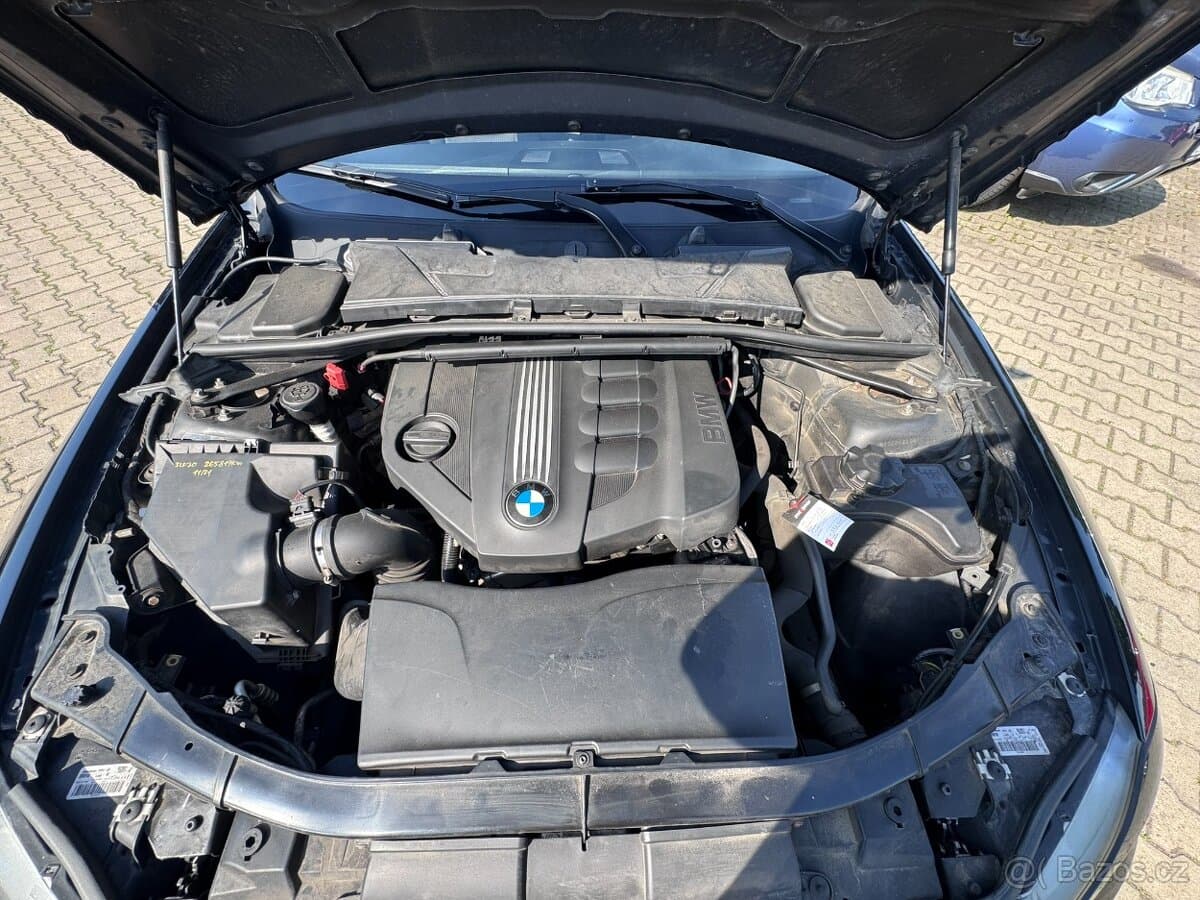 2011 BMW 3-SERIES - 16