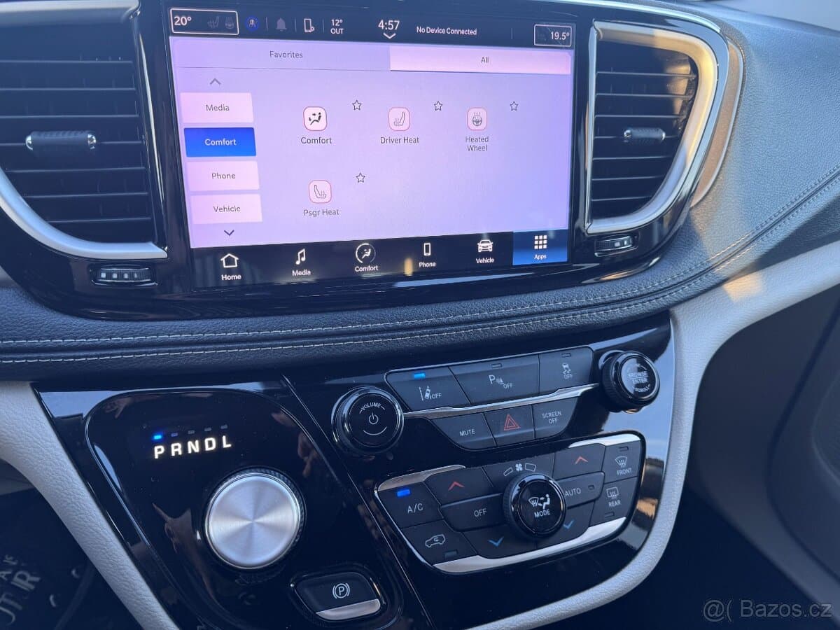 2023 Chrysler PACIFICA - 16