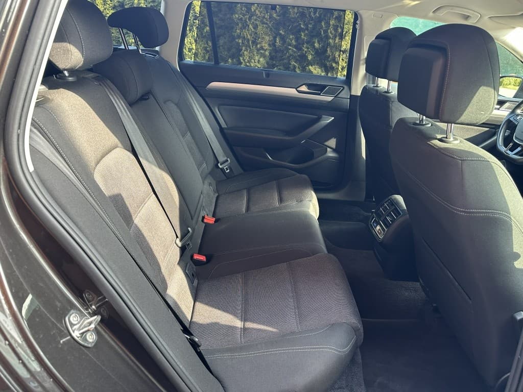 2015 Volkswagen PASSAT - 16